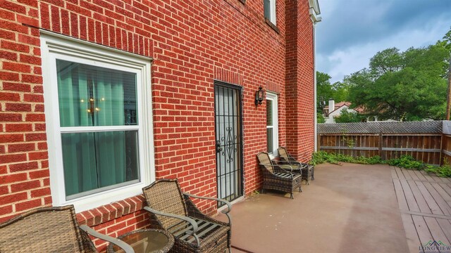 400 Shirley St, Marshall, TX 75670 - view of patio / terrace