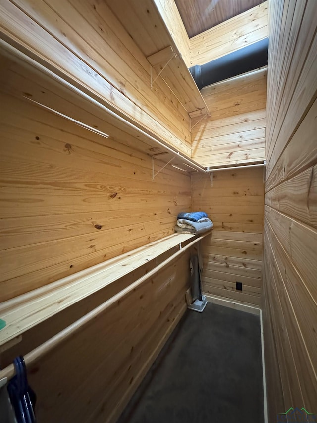 226 Almand, Waskom, TX 75692 - view of spacious closet