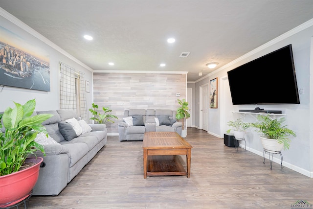 1605 Clearwood Dr, Longview, TX 75604 - living area featuring recessed lighting, crown molding, and wood finished floors