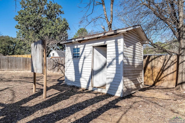 view of outbuilding