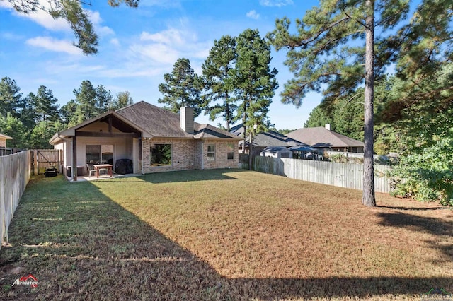 view of yard with a patio