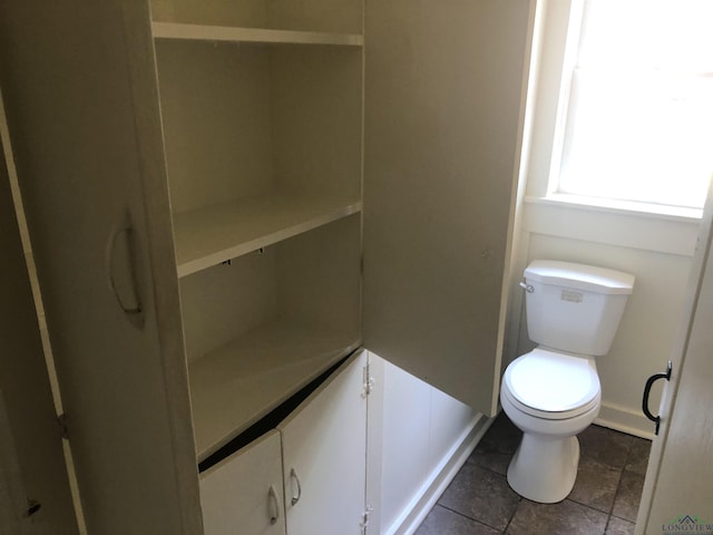 602 Premier Rd, Longview, TX 75604 - bathroom featuring toilet