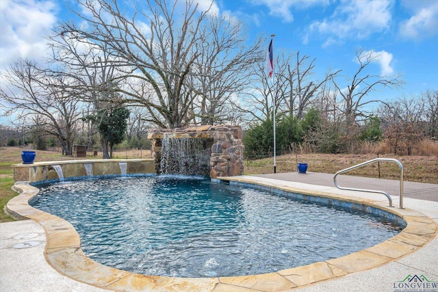 view of pool featuring pool water feature