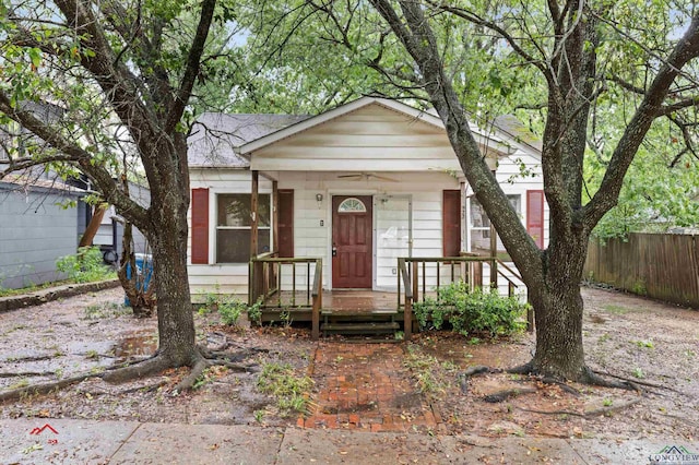 bungalow featuring covered porch