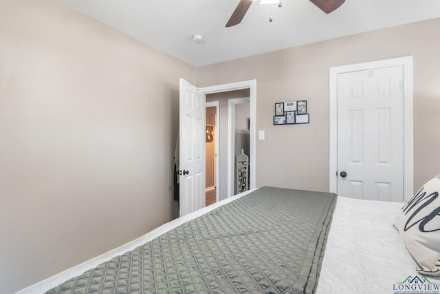 bedroom with ceiling fan