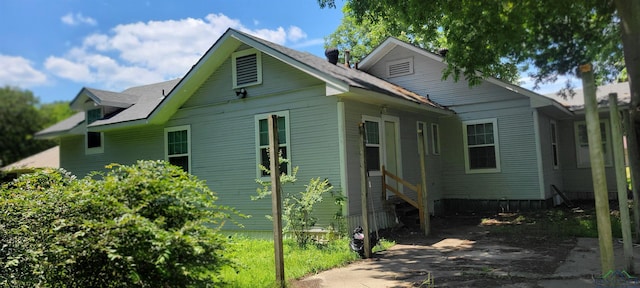 view of home's exterior