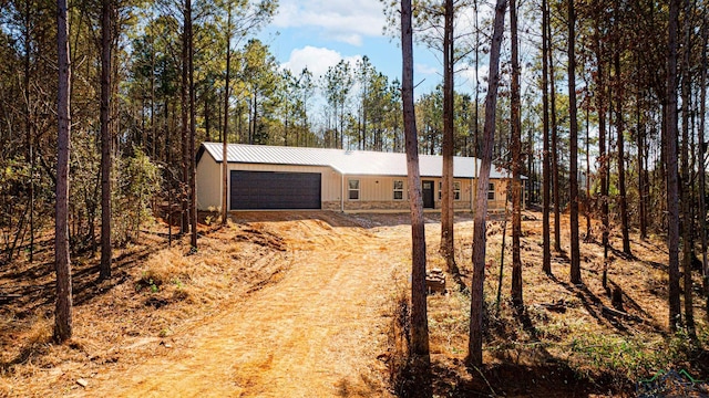 view of front of house featuring a garage