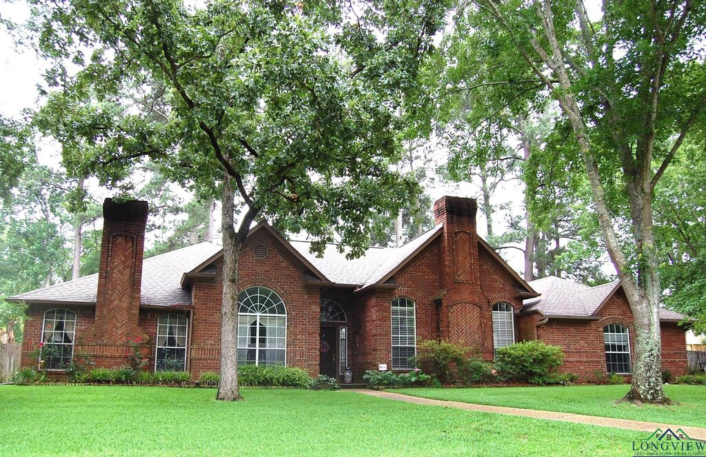 1683 Old Oak Dr, Tyler, TX 75703 - photo 1