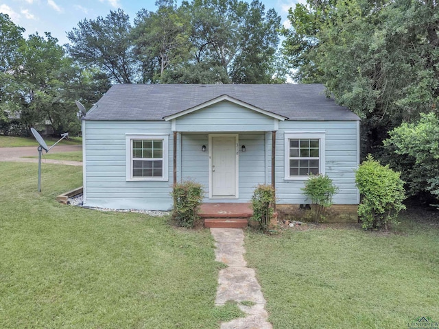 318 N Cotton St, Gladewater, TX 75647 - photo 1