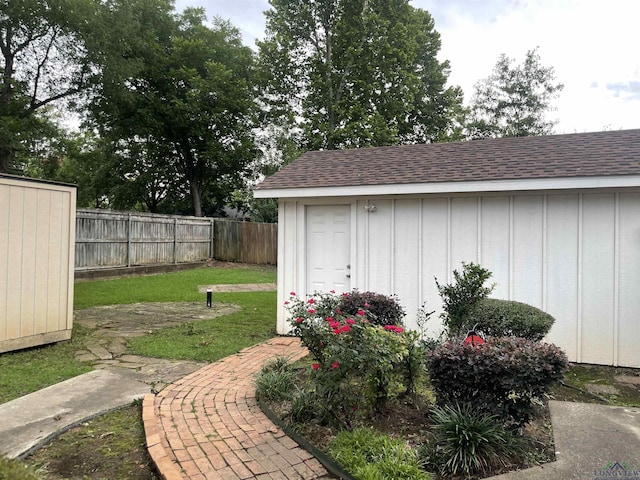 201 Mockingbird Ln, Longview, TX 75601 - view of shed featuring a fenced backyard