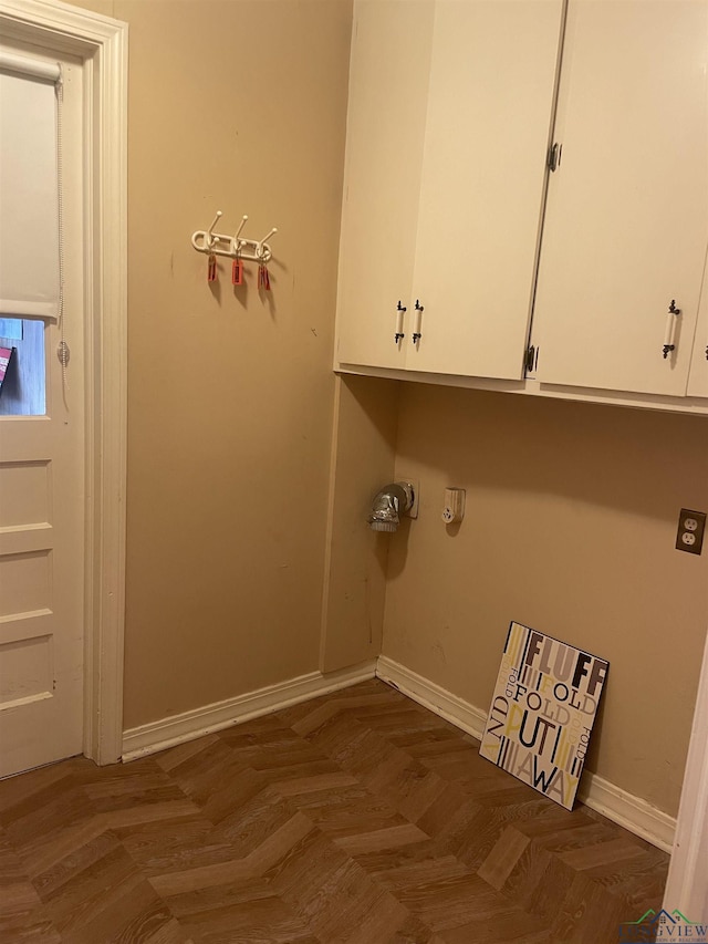 201 Mockingbird Ln, Longview, TX 75601 - laundry room featuring baseboards