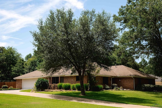 410 Yates St, Marshall, TX 75672 - photo 3