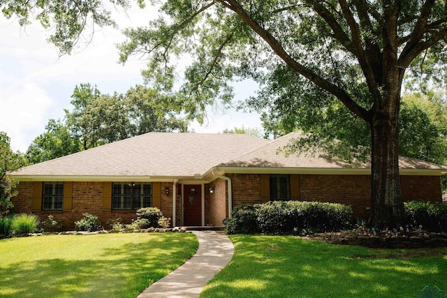 410 Yates St, Marshall, TX 75672 - photo 1