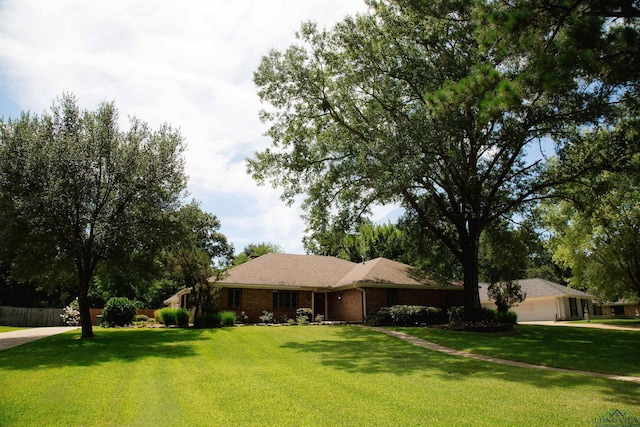 410 Yates St, Marshall, TX 75672 - photo 31
