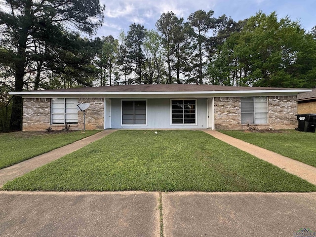 305 Tammy Lynn Dr, Longview, TX 75604 - photo 1