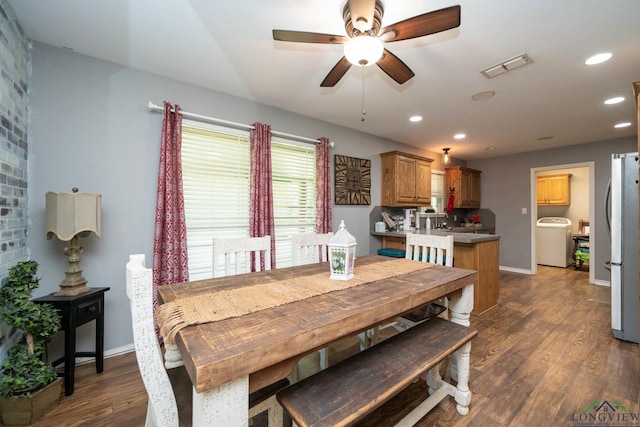 342 W Doctors Rd, Longview, TX 75602 - dining room with washer / clothes dryer, wood finished floors, a ceiling fan, baseboards, and recessed lighting