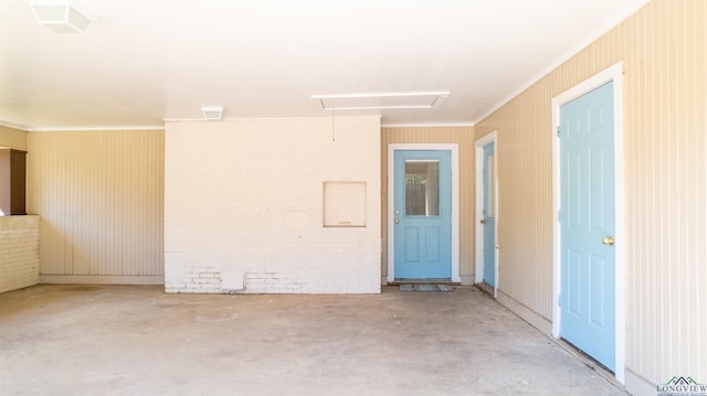 unfurnished room featuring ornamental molding