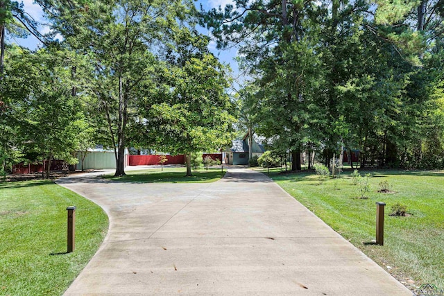 view of front of house with a front lawn