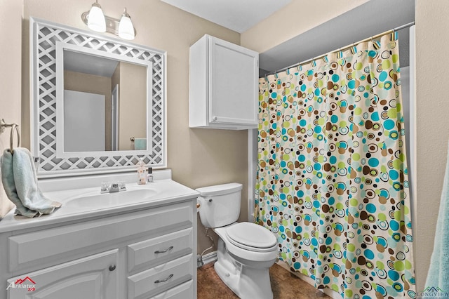 106 Brachfield Rd, Henderson, TX 75654 - full bathroom with toilet, vanity, and curtained shower