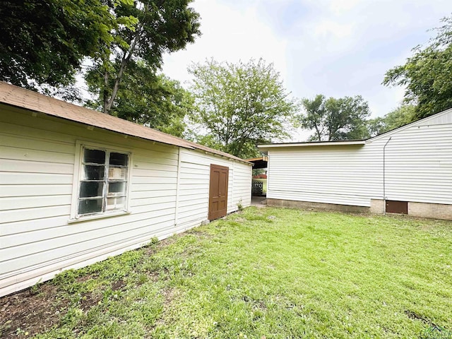 713 Martha Dr, Gladewater, TX 75647 - view of grassy yard
