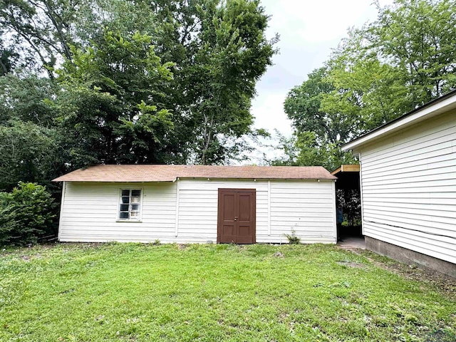 713 Martha Dr, Gladewater, TX 75647 - view of outbuilding featuring an outdoor structure