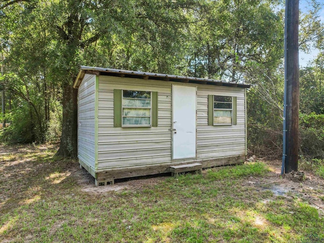 view of outbuilding