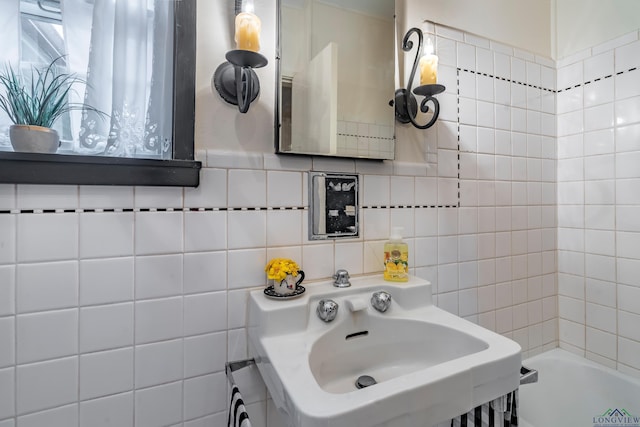 603 E Melton, Longview, TX 75602 - bathroom with a sink