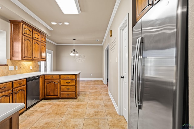 kitchen featuring kitchen peninsula, backsplash, stainless steel appliances, crown molding, and pendant lighting