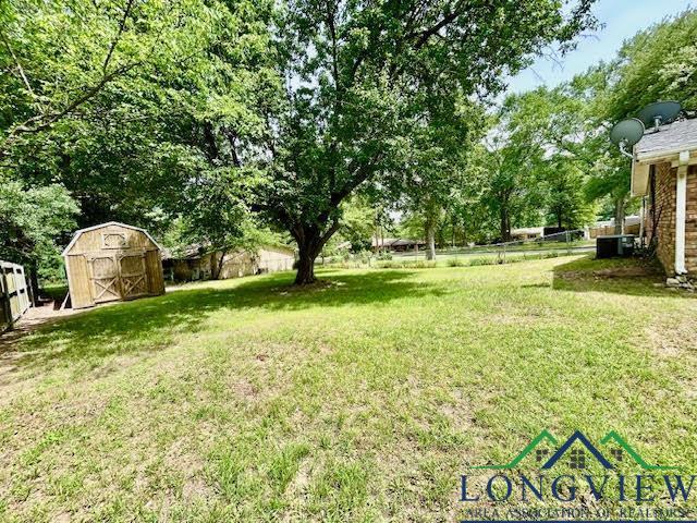 301 Terry St, White Oak, TX 75693 - photo 20