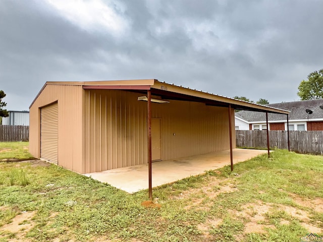 exterior space featuring a yard