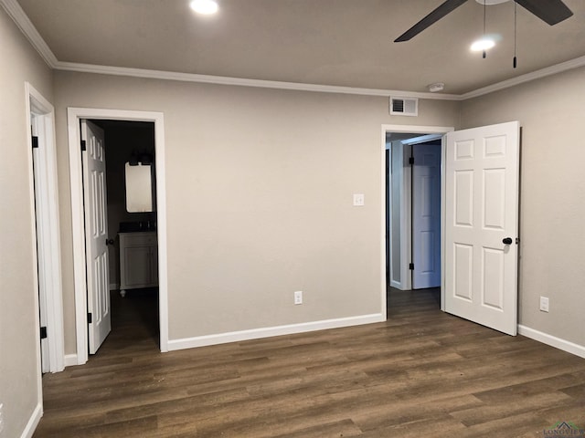 2013 E Warwick Cir, Longview, TX 75601 - unfurnished room featuring crown molding, ceiling fan, dark wood-type flooring, a smoke detector, and recessed lighting