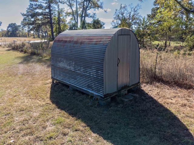 view of outdoor structure