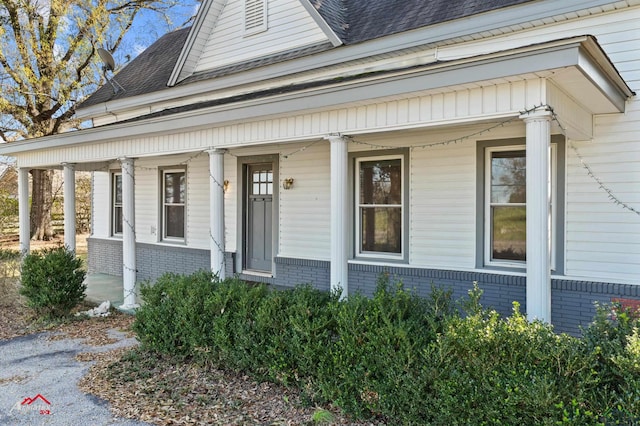 view of front facade featuring covered porch