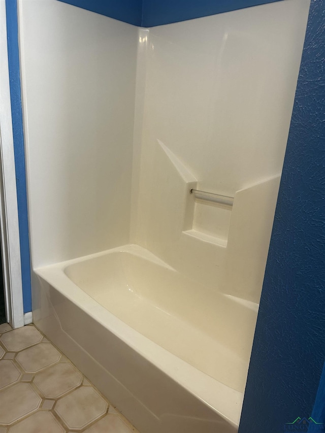 view of full bathroom