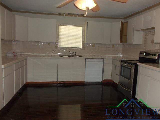 3302 Forrest St, Kilgore, TX 75662 - photo 21