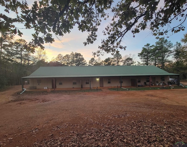 view of front of house