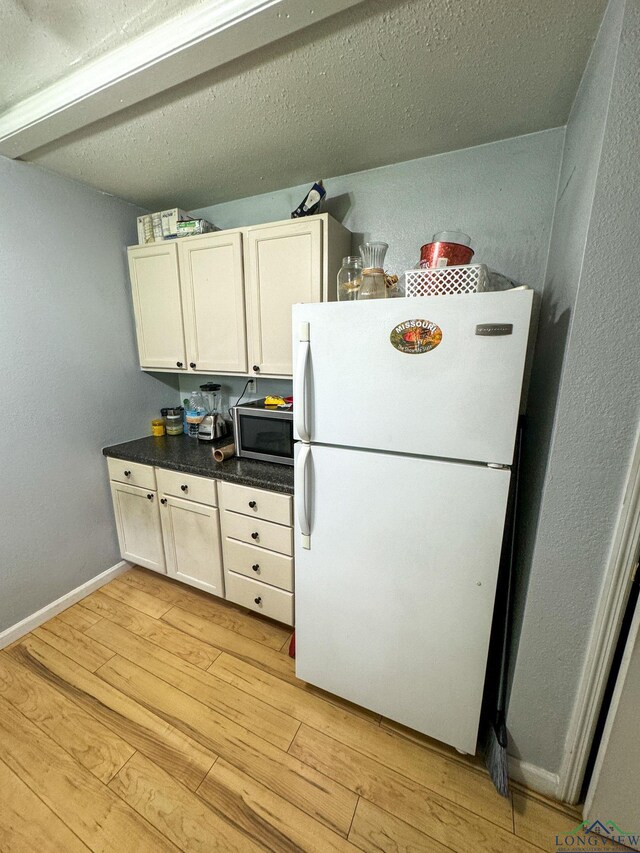 203 E Douglas St, Jefferson, TX 75657 - photo 12