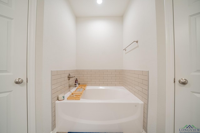 bathroom featuring a bathtub