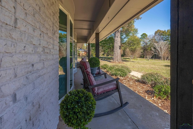 view of patio / terrace with covered porch