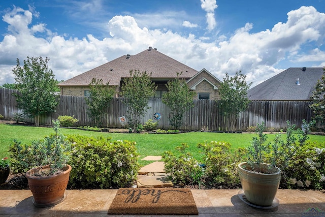 1624 Olympic Dr, Longview, TX 75605 - view of yard