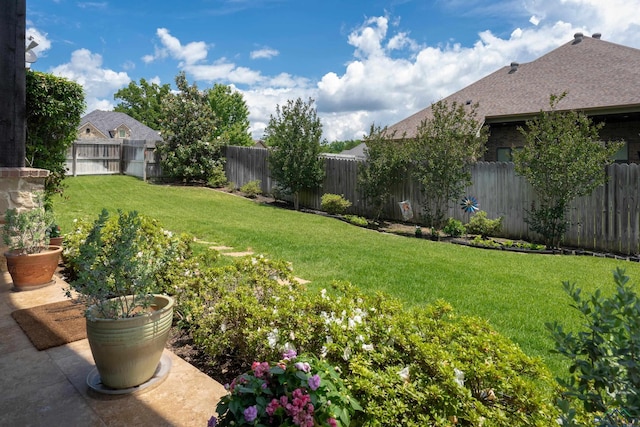 1624 Olympic Dr, Longview, TX 75605 - view of yard