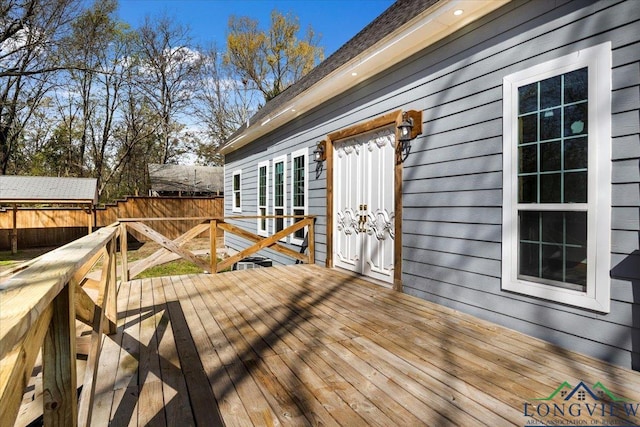 501 S Harrison St, Longview, TX 75601 - view of deck