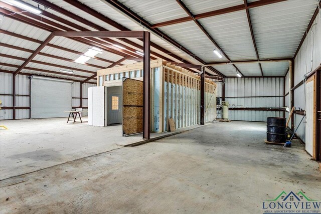 5796 Hwy 271 S, Pittsburg, TX 75686 - garage with metal wall