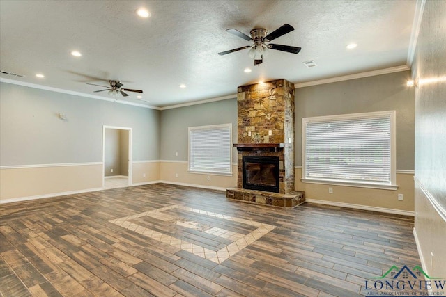 5796 Hwy 271 S, Pittsburg, TX 75686 - unfurnished living room featuring ceiling fan, wood finished floors, recessed lighting, crown molding, and baseboards