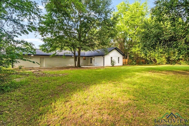 1012 Premier Rd, Longview, TX 75604 - view of grassy yard