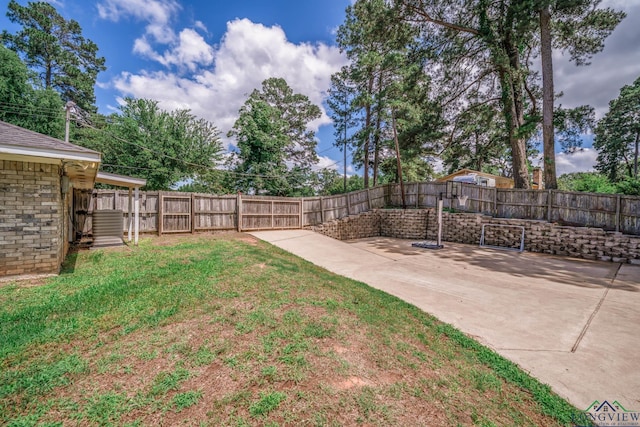 3365 Omie Dr, Longview, TX 75605 - view of yard featuring a patio