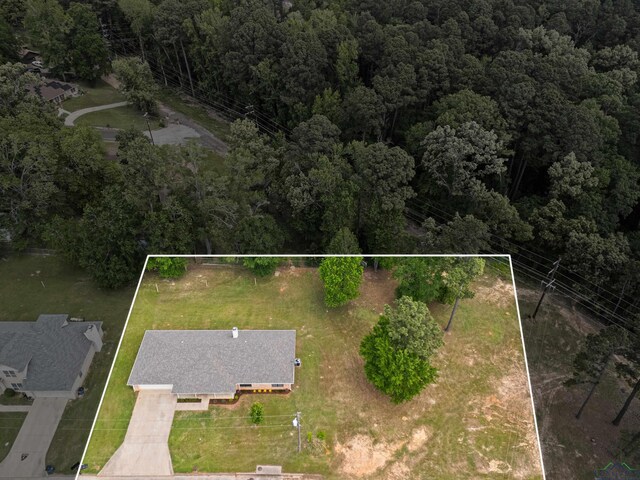 605 Briarwood Dr, Gladewater, TX 75647 - photo 10