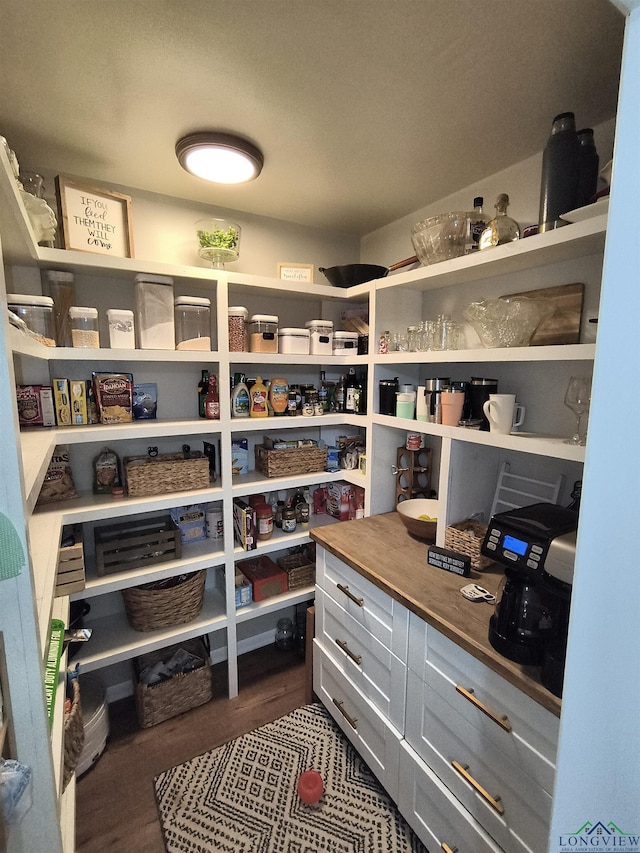 1101 N Idlewood Dr, White Oak, TX 75693 - view of pantry
