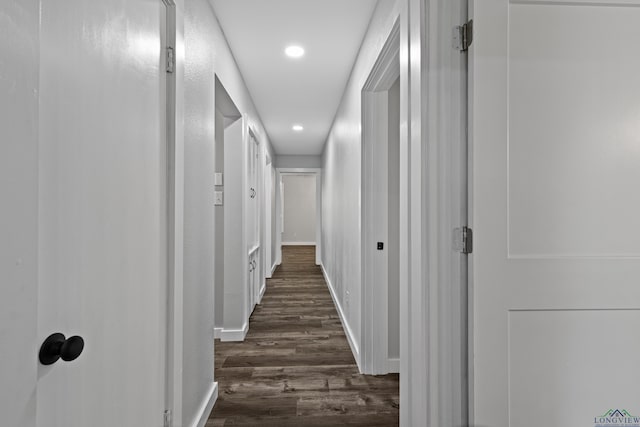 813 Kenwood Ln, Longview, TX 75604 - hall with dark wood finished floors, recessed lighting, and baseboards
