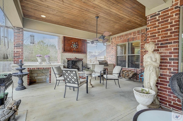 view of patio with a ceiling fan